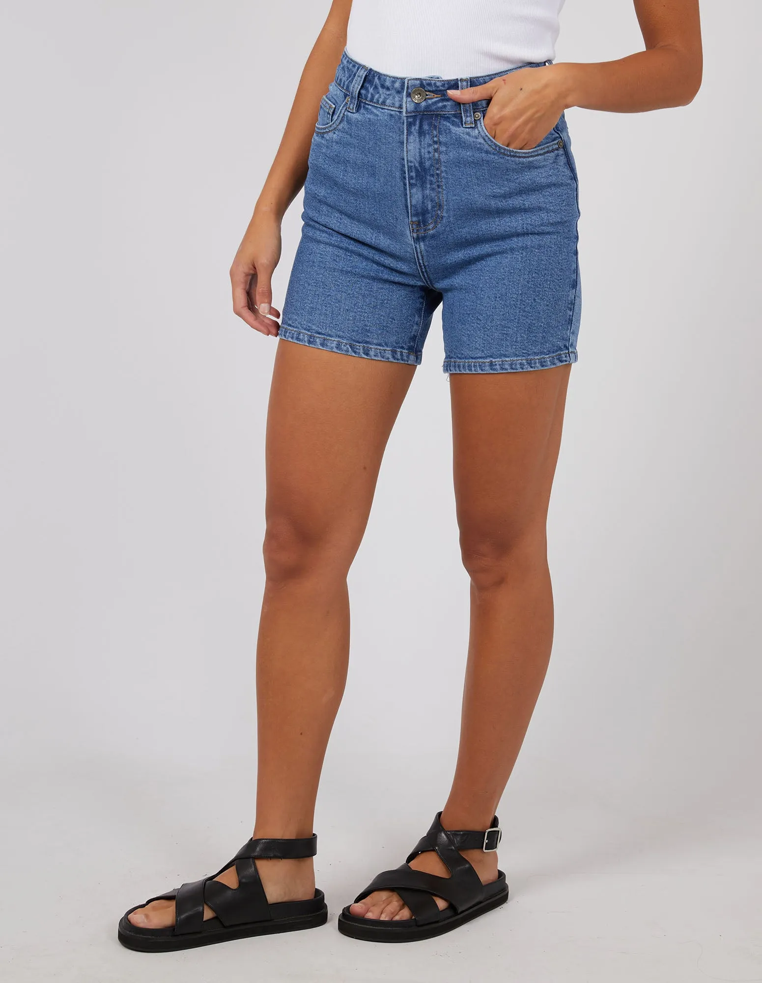 Mila Short Comfort Mid Blue