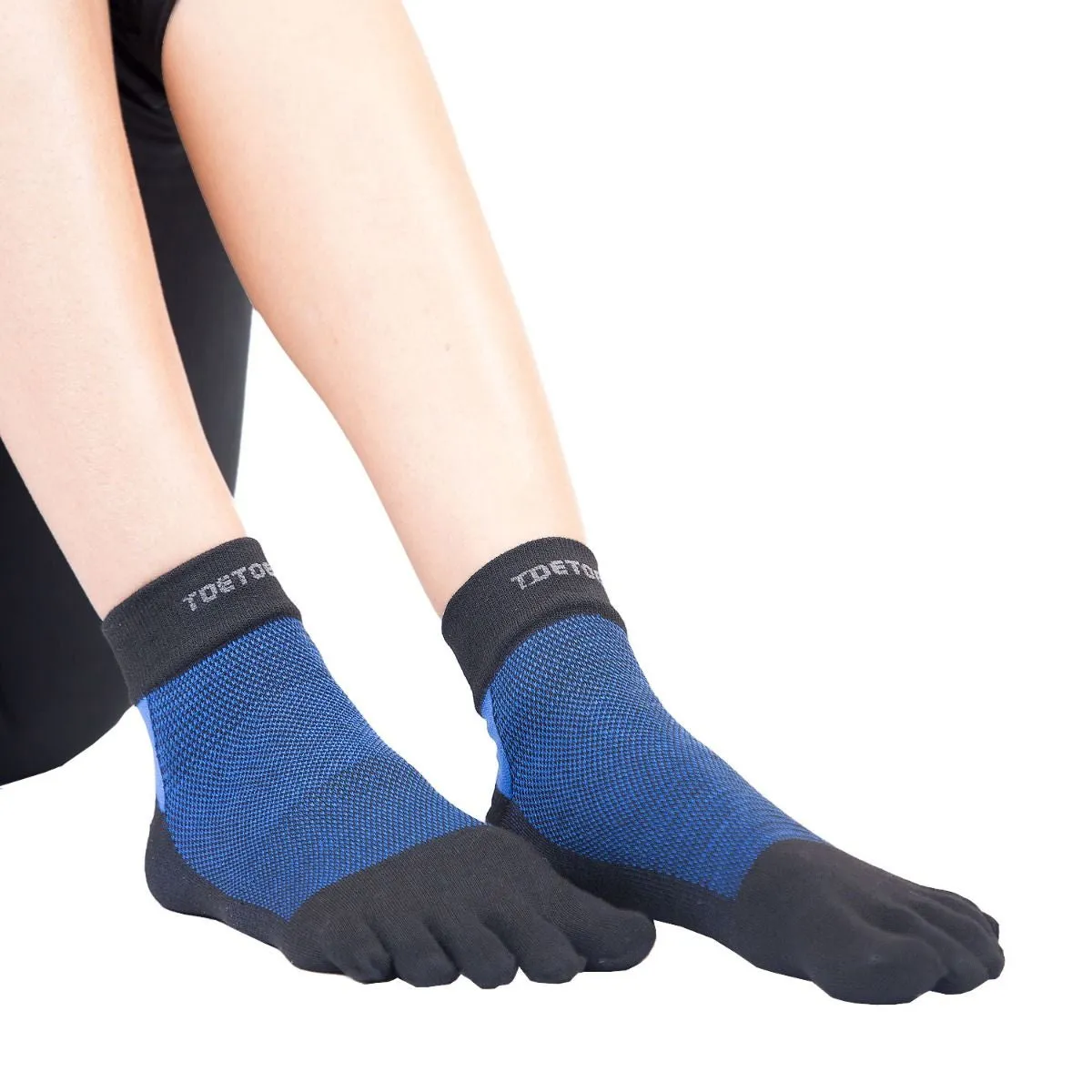 ToeToe Outdoor Liner Socks OVER Ankle